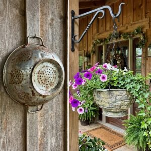 Do Not Throw Away Old Colanders! Turn Them Into This Stunning Dollar Store Planter!